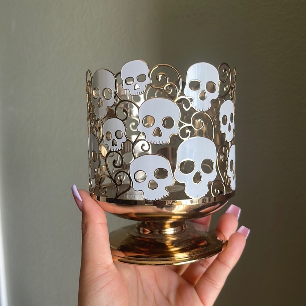 Bath and body works candle holder